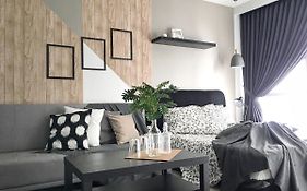 Pinnacle Pj @ Penguin Homes